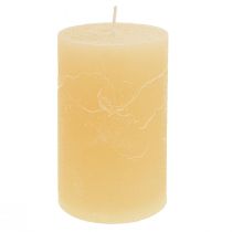 Artículo Velas velas de pilar de color albaricoque claro 60×100mm 4pcs