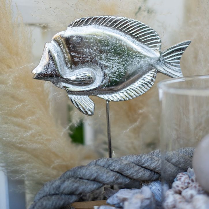 Pez decorativo, decoración marítima, pez de metal plateado, color natural Al 28,5 cm