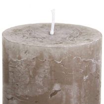 Artículo Velas de pilar de color marrón liso 60×80 mm, juego de 4. Velas decorativas rústicas para un ambiente acogedor.