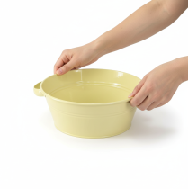 Artículo Bol decorativo de metal, verde amarillento, con asa, Ø33,5 cm.