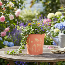 Artículo Maceta de metal con forma de albaricoque, Ø11,5 cm, H11,5 cm.