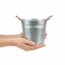 Artículo Maceta metálica con asas, cubo decorativo, Ø16cm H15cm