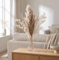 Artículo Hierba de la pampa seca para decorar jarrones y arreglos florales.