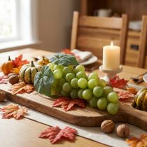 Artículo Uvas decorativas artificiales para una elegante decoración de mesa.