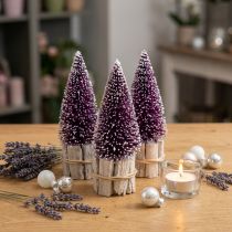 Artículo Árbol de Navidad decorativo en color morado con punta de nieve sobre base de madera rústica 15cm 3 piezas.