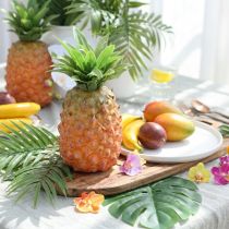 Artículo Piña artificial decorativa de 26 cm: fruta artificial de gran realismo, ideal para bufés y expositores.
