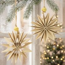 Artículo Estrellas de papel con hilo de yute para decoración festiva.