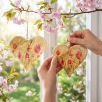 Artículo Corazones de madera para colgar flores color rosa natural H18cm 2 uds