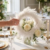 Artículo Corona de plumas ideal para decoración de bodas y decoración atmosférica de Pascua 20cm
