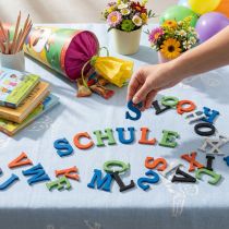 Artículo Adornos de mesa para el primer día de clases, adornos esparcidos para el primer día de clases, letras de madera coloridas de 2,5 cm, 26 piezas