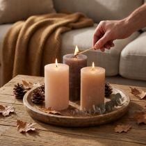 Artículo Velas decorativas cilíndricas, mezcla de 3 tonos marrones, color sólido, 70x120 mm, juego de 12 para crear ambiente y decorar el hogar.