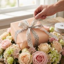 Artículo Cinta de regalo corazones cinta decorativa beige 25mm 15m