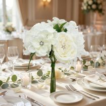 Artículo Elegante ramo de novia decorativo con perlas y pedrería, flores artificiales, ramo de flores de seda, decoración de boda blanca y crema, 29cm