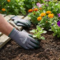 Artículo Guantes de jardinería cómodos y resistentes con agarre seguro.