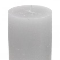 Artículo Velas pilar teñidas gris claro 70×100mm 4uds