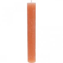 Artículo Velas cónicas teñidas de naranja melocotón 34×240mm 4ud