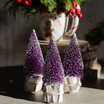 Artículo Árbol de Navidad decorativo en color morado con punta de nieve sobre base de madera rústica 15cm 3 piezas.
