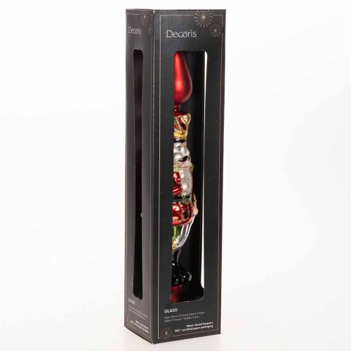 Figura de cascanueces roja