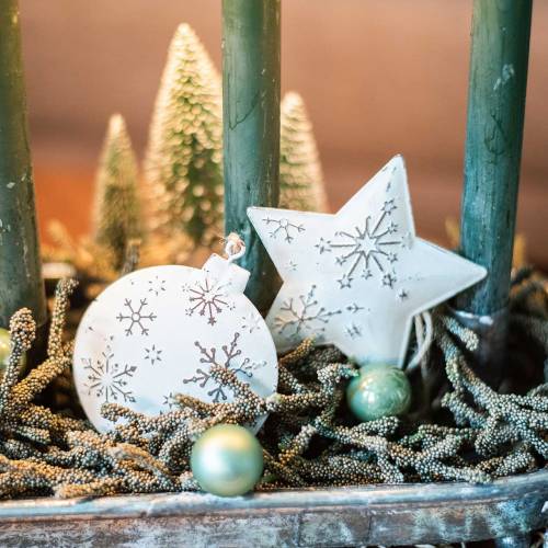 Floristik24 Colgante decorativo estrella y bola de árbol de Navidad con copos de nieve metal blanco Ø9.5 / 7.6cm H10 / 9.2cm 4pcs
