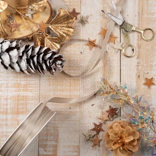 Cinta estrecha de color beige para regalos, cinta fina para embalaje, 10 mm de ancho, 50 m de largo. | Floristik24.es