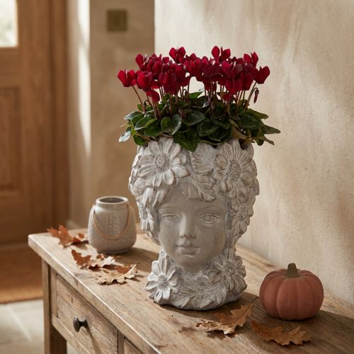 Artículo Busto de piedra fundida escultura mujer jardinera antigua H21,5cm