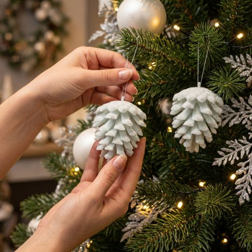 Artículo Conos de pino conos decorativos para colgar blanco 7cm 6 piezas