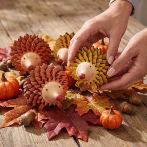 Figura de madera decorativa de erizo otoño naranja amarillo 8×7×6cm 4 piezas | Floristik24.es