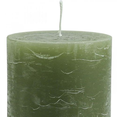 Artículo Velas de color liso velas de pilar verde oliva 85×150mm 2 piezas