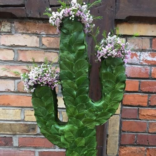 Artículo Figura floral foam cactus negro 38cm x 74cm