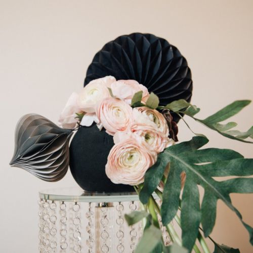 Artículo Bola de espuma floral enchufable masa negra Ø16cm 2 piezas