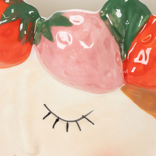 Artículo Cara de niña en una maceta con fresas durmiendo, decoración para salón, primavera, 13cm.
