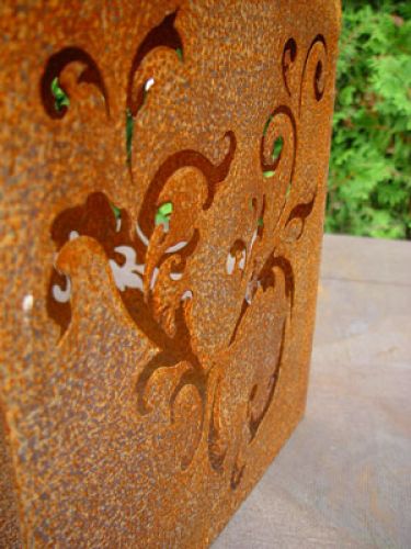 Artículo Cubo barroco de metal oxidado, 36 cm x 36 cm