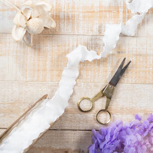 Cinta de organza blanca con volantes, cinta decorativa, 25 mm de ancho, 10 m de largo. | Floristik24.es