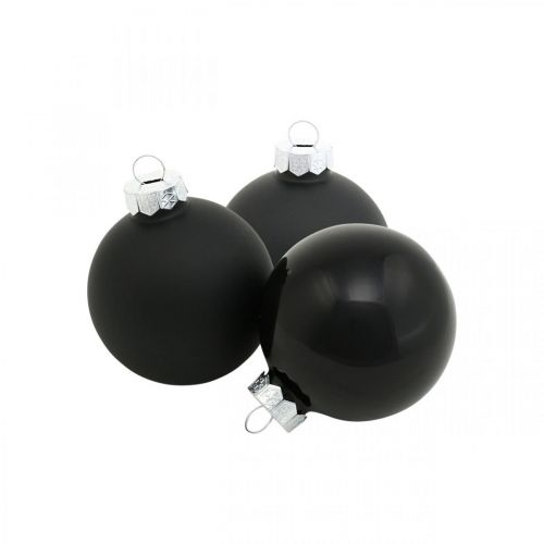 Árbol de Navidad negro con bolas de plata y adornos de cristal
