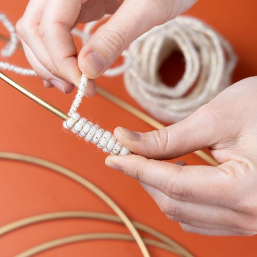 Artículo Cordón de lana blanco con hilo dorado 5m x 5mm con alambre para decoración y manualidades