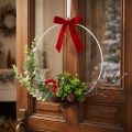 Corona decorativa de eucalipto, bayas y piñas artificiales Ø30cm | Floristik24.es