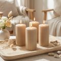 Velas cilíndricas, color beige, acanaladas, 70/130 mm, 4 unidades. | Floristik24.es