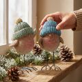 Pájaro decorativo con sombrero decoración de invierno azul verde Al. 18 cm 2 piezas | Floristik24.es