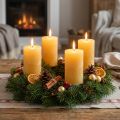 Velas de pilar rústicas, teñidas de amarillo, para coronas de Adviento y linternas, juego de 4, 70/140 mm | Floristik24.es