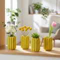 Jarrón de cerámica con forma de cactus, diseño acanalado para un estilo moderno, 13 cm, 4 piezas | Floristik24.es