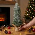 Mini árbol de Navidad cubierto de nieve artificial en un saco H41cm | Floristik24.es