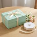 Cinta de regalo estrecha decorativa de satén color crema de 3 mm x 50 m | Floristik24.es