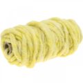Cordón de fieltro con hilo de lana amarillo pastel 20m